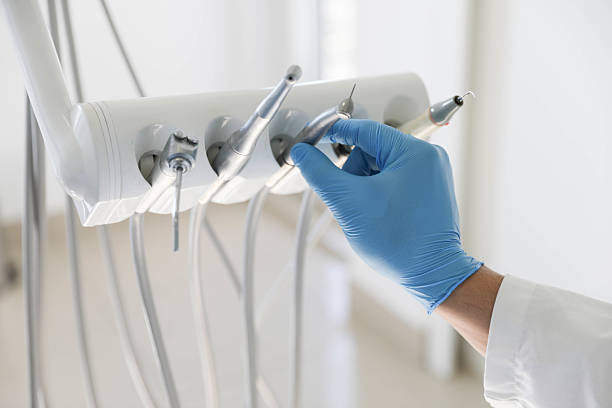 Professional Teeth Cleaning And Checkup technician working in Aviston, IL